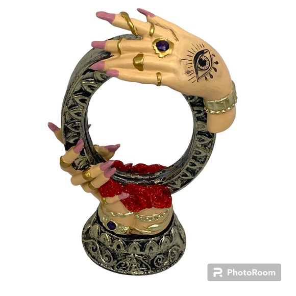 Fortune teller mirror with red roses oddity hallows Eve - Picture 1 of 12